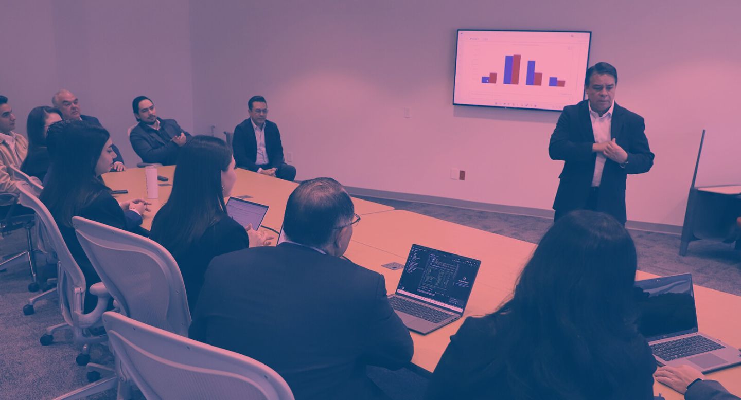 Cemex desarrolló su agente e IA LUCA Bot. [Foto: Cortesía Cemex]